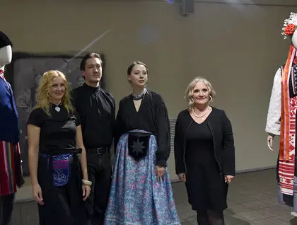 Народне вбрання з окупованих регіонів показали у Музеї Гончара - фото Народне вбрання з окупованих регіонів показали у Музеї Гончара - фото 9