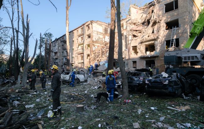 Обстріл Києва 23 червня - у Шевченківському районі зруйновано будинок 1