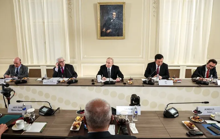 Переговори Україна Росія - Путін заявив, що Зеленський не легітимний для підписання мирної угоди 1