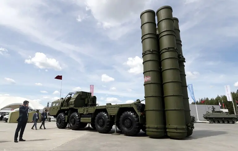Росія пообіцяла завершити поставки С-400 до Індії до 2027 року 1