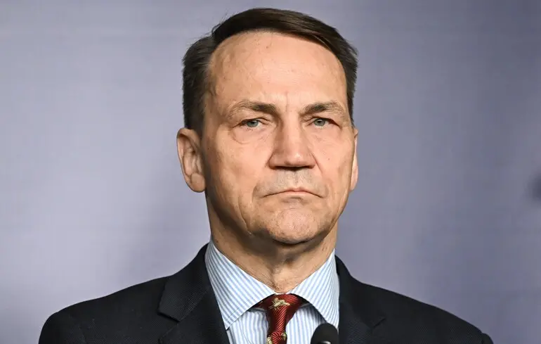 Росія продовжує атаки на Україну - Сікорський заявив, що Путін знущається з мирних зусиль Трампа 1