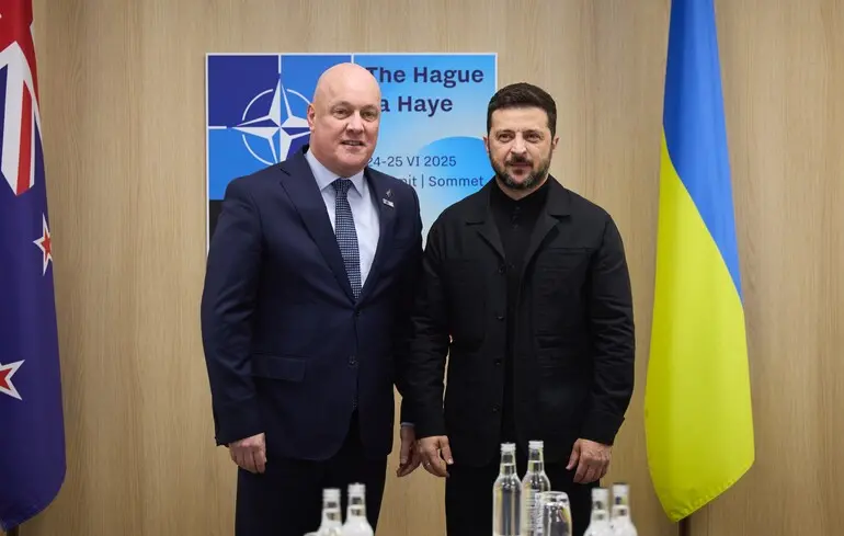 Саміт НАТО 25 червня - Зеленський провів переговори із прем’єр-міністром Нової Зеландії - відео 1