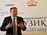 У Києві вшанували жертв війни концертом Музика заради миру — новини Києва - фоторепортаж У Києві вшанували жертв війни концертом Музика заради миру — новини Києва - фоторепортаж 15