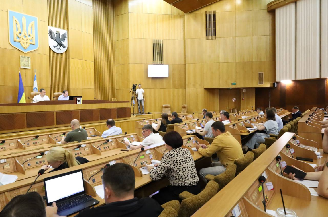 Заборонити аборти в Україні вимагають депутати Івано-Франківської міської ради - що відомо 3