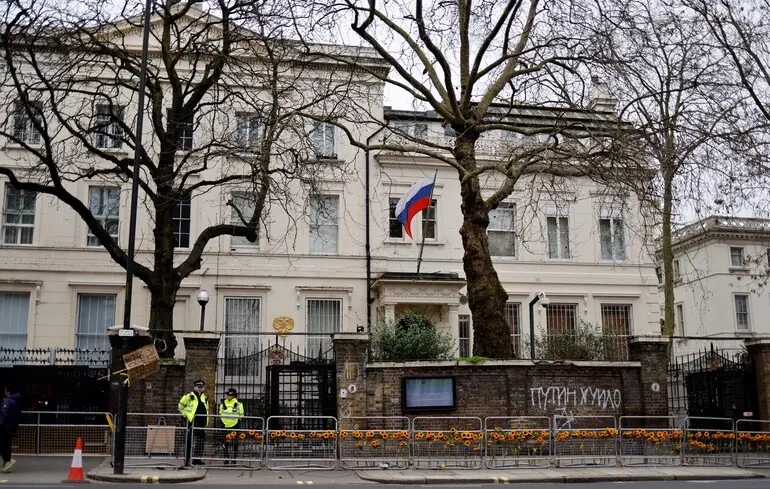 Загроза Британії з боку Росії - в посольстві Росії в Британії відкинули її 1