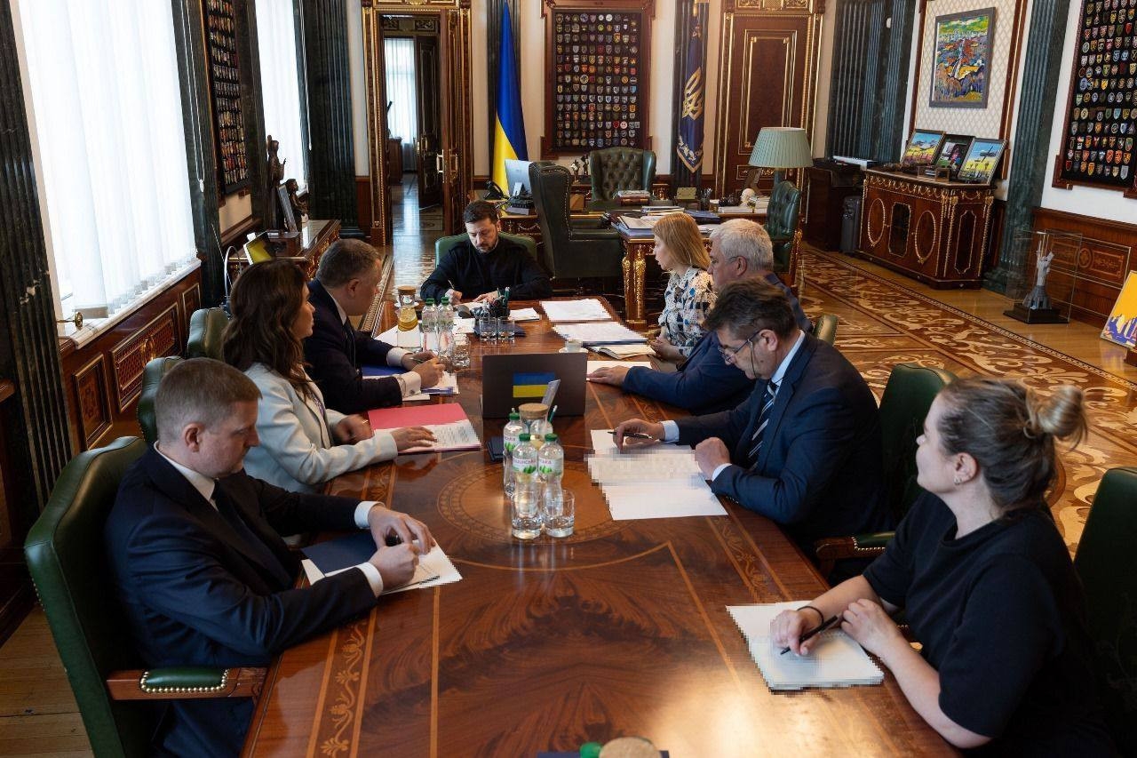 Зеленський розповів про історичне рішення НАТО й переговори про вступ в ЄС 1