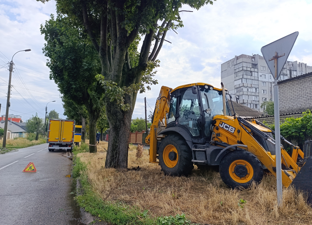 Блискавка влучила у водопровід у Черкасах і залишила людей без світла - наслідки негоди, фото 3