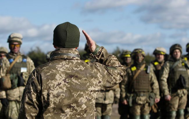 Держслужбовцям потрібно буде відслужити в армії - комітет схвалив відповідний законопроект 1