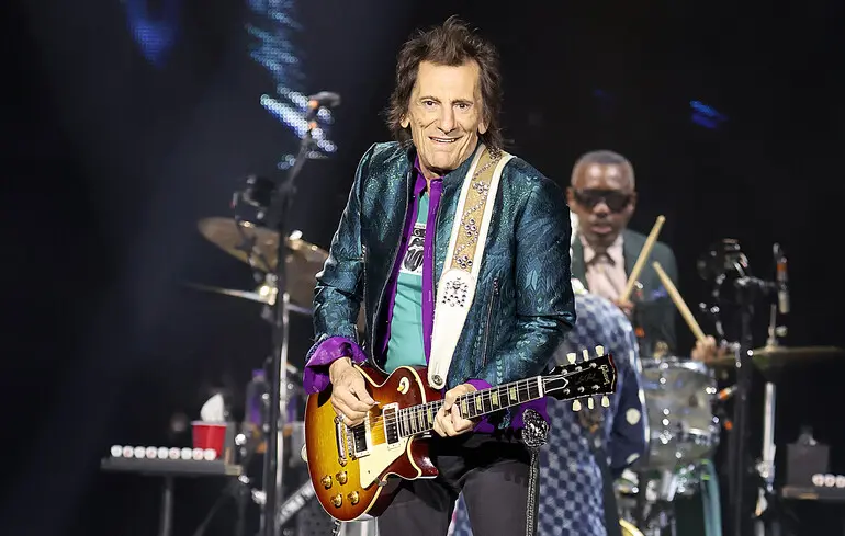 Гітару The Rolling Stones знайшли через 50 років - вона знаходиться в колекції у музеї Нью-Йорка 1