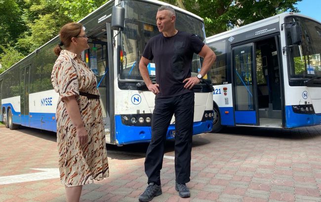 Гуманітарна допомога від Тампере: Київ отримав пасажирські автобуси 1
