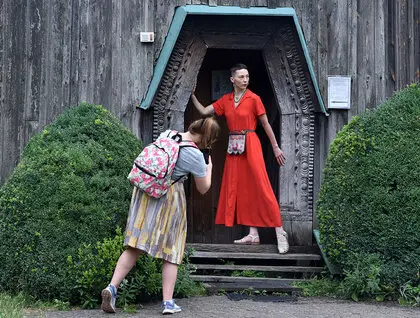 Маковій у Києві – святкування з медом маком та народними звичаями - фоторепортаж Маковій у Києві – святкування з медом маком та народними звичаями - фоторепортаж 3
