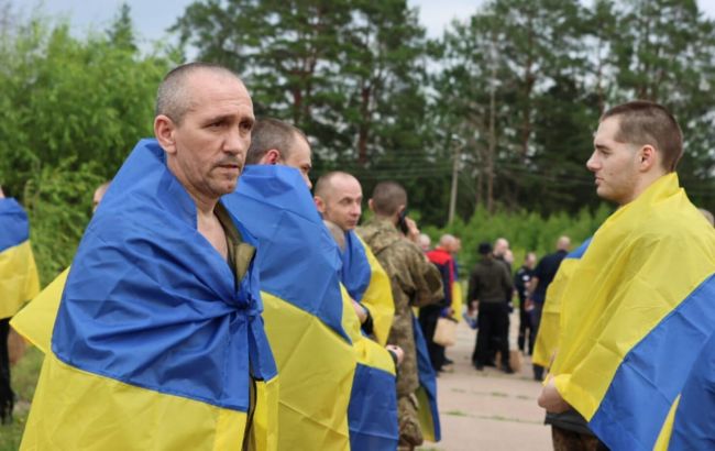 Обмін полоненими 4 липня - Україна повернула захисників, кого звільнили 1