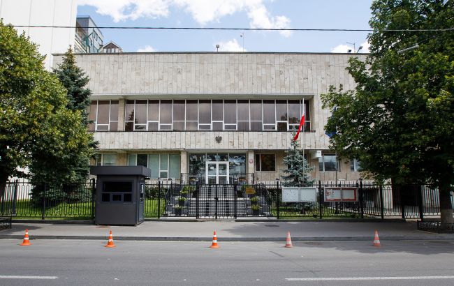 Обстріл Києва 4 липня - посольство Польщі постраждало від удару РФ 1