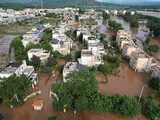 Повінь у Китаї - тропічний шторм спричинив масштабні руйнування - фото 8