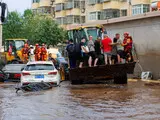 Повінь у Китаї - тропічний шторм спричинив масштабні руйнування - фото 13