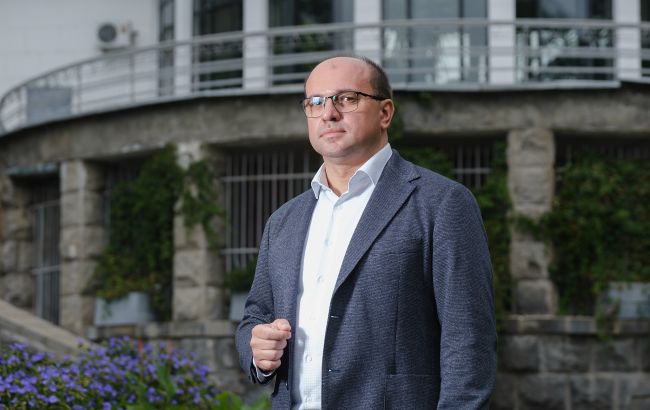 Продаж дипломів і наукових робіт в Україні намагаються зупинити – які зміни пропонує МОН 1