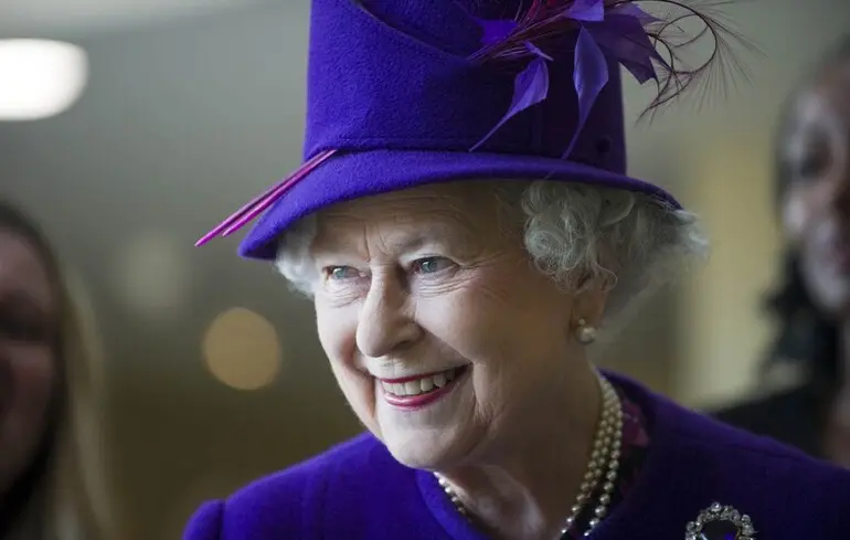 Стиль королеви Єлизавети II покажуть у Букінгемському палаці – новини світу 1