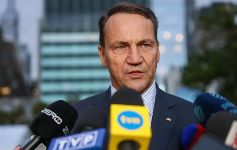 Трамп змінює політику щодо України – Радослав Сікорський прокоментував ситуацію – новини Україна 1
