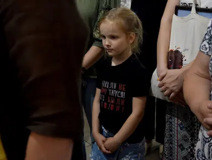 У Києво-Печерській лаврі відкрили експозицію про полеглих у колонії в Оленівці – фоторепортаж - новини Києва 6
