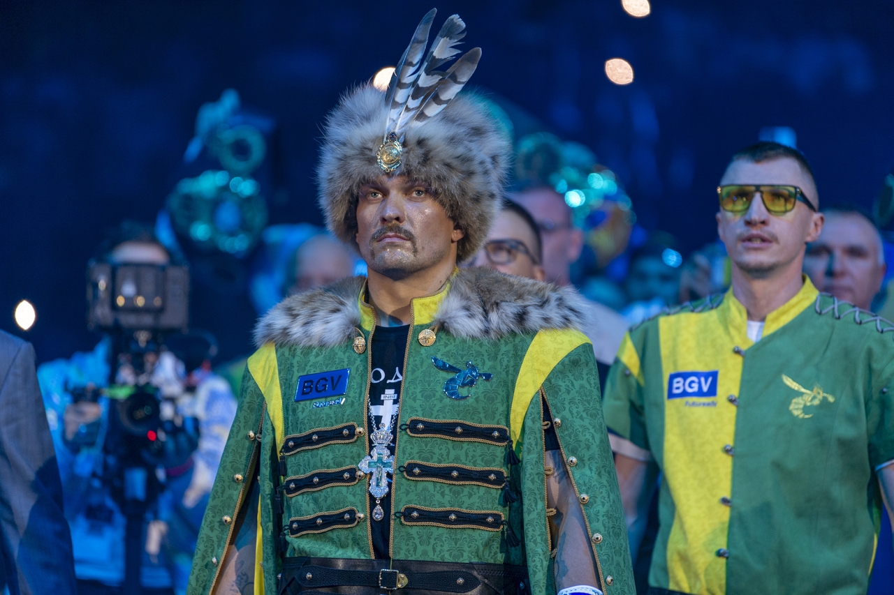 Усик переміг Дюбуа - результат і як пройшов бій, відео і фото 10