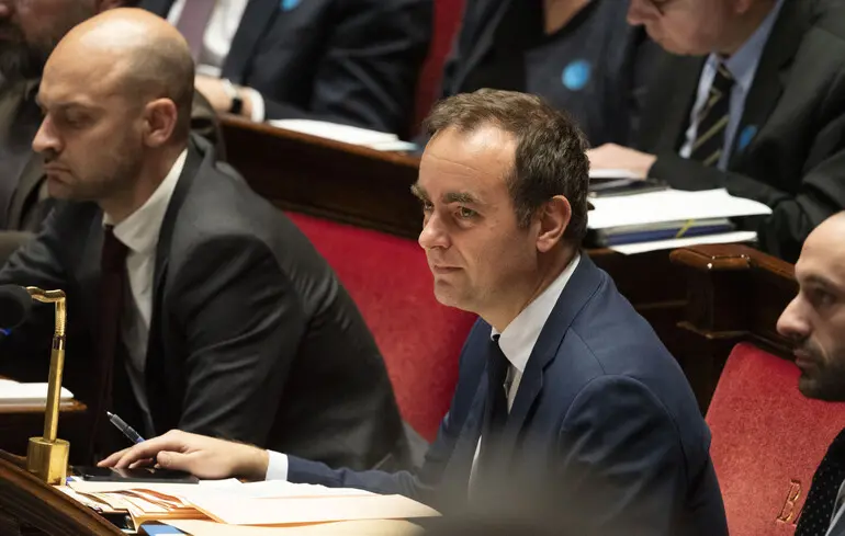 Вимога Росії про демілітаризацію України - в Франції її прокоментували 1