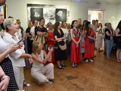 Виставка УКRАЇNKИ у Києві - захід організовано до 100 років Союзу Українок Америки - фото Виставка УКRАЇNKИ у Києві - захід організовано до 100 років Союзу Українок Америки - фото 2
