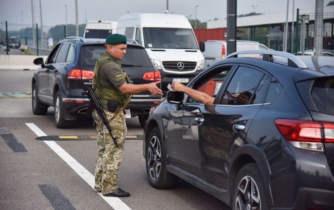 Виїзд за кордон чоловіків з відстрочкою – кому дозволять і які документи потрібні 1