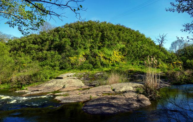 Водність деяких річок у першій половині липня 2025 під загрозою - де в Україні маловоддя 1