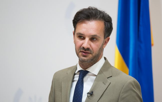 Заміна послів України - буде 20 указів про звільнення та призначення 1