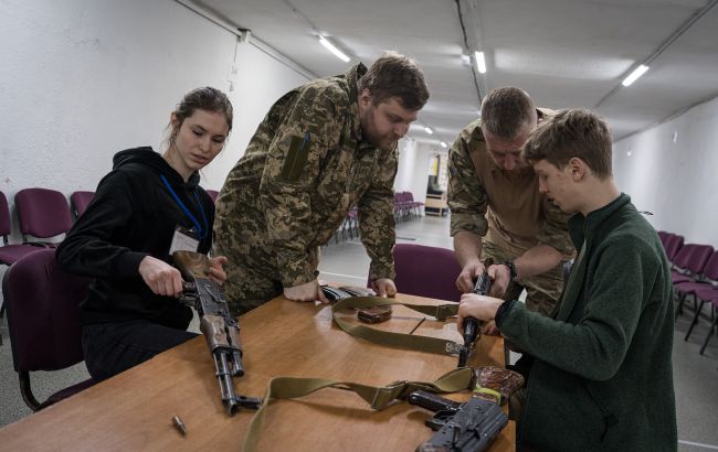 Зеленський підписав законопроект 13276 - медиків чекає військова підготовка 1