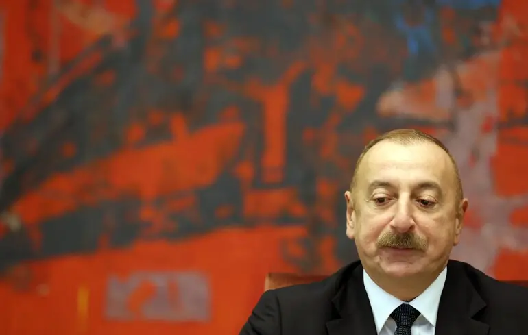 Азербайджан підтримує територіальну цілісність України, заявив Алієв - новини України 1