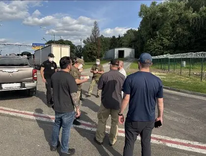 Депортація українців зі США - перші біженці повернуличя в Україну 1