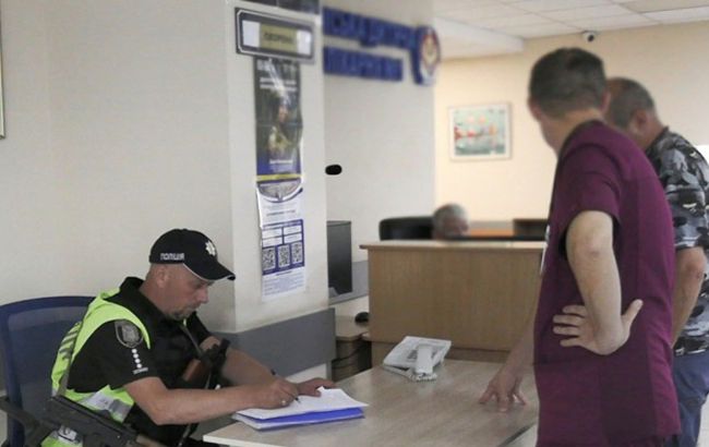 Дівчинка померла в лікарні Києва під час підготовки до операції в Оболонському районі - поліція 1