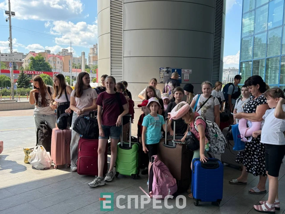 "Літо без війни": з Києва до Карпат вирушили діти загиблих і полонених військових 3