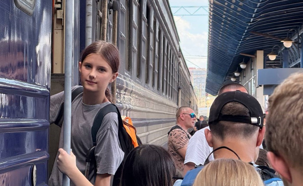 "Літо без війни": з Києва до Карпат вирушили діти загиблих і полонених військових 1
