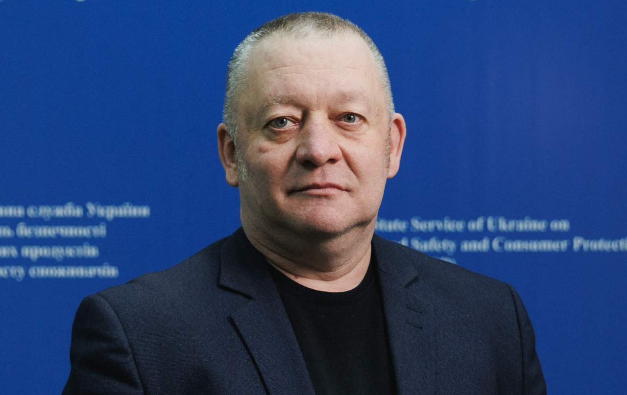 Нашестя сарани в Україні під контролем - інтерв'ю РБК-Україна із Вадимом Чайковським із Держпродспоживслужби 6