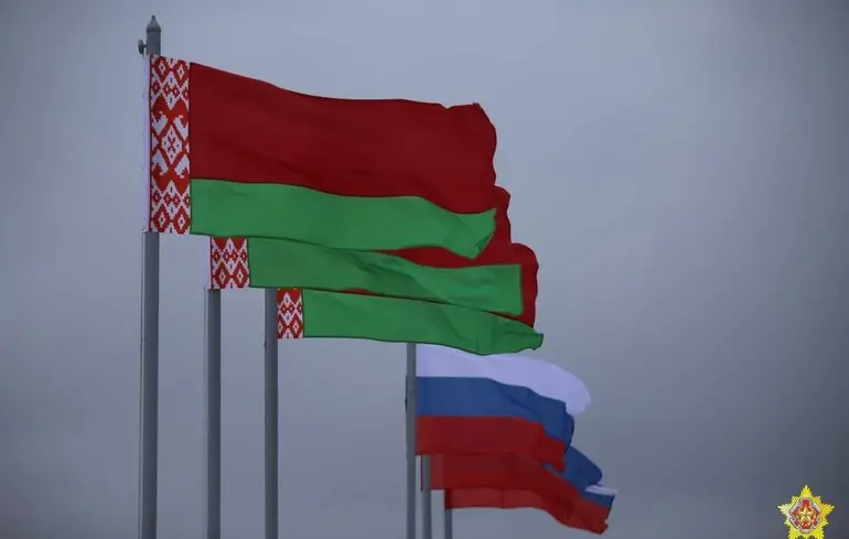 Ракетні комплекси Білорусі - вона розглядає їх оснащення ядерними боєголовками 1