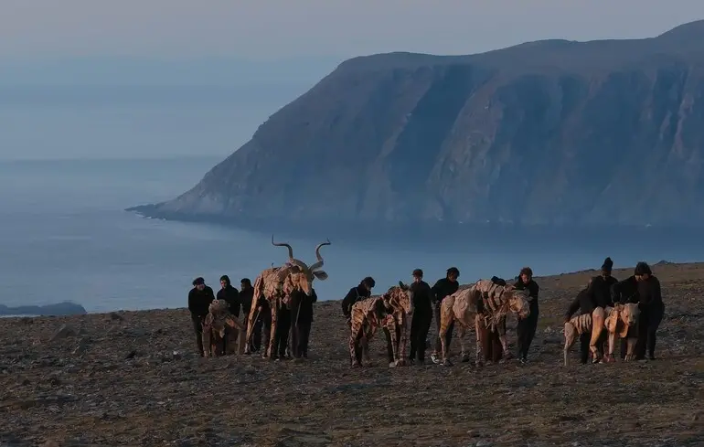 The Herds завершив 20 000 км міграцію — ляльки тварин привернули увагу до кліматичної кризи — новини світу 1