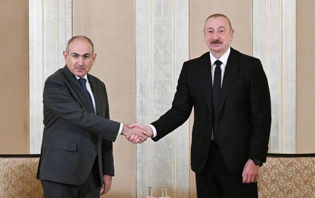 Вірменія та Азербайджан підписали мирну угоду 8 серпня 1