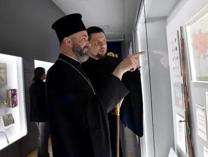Виставка «Хто як Бог?» - як образ Архангела Михаїла формував українську історію - фото Виставка «Хто як Бог?» - як образ Архангела Михаїла формував українську історію - фото 10