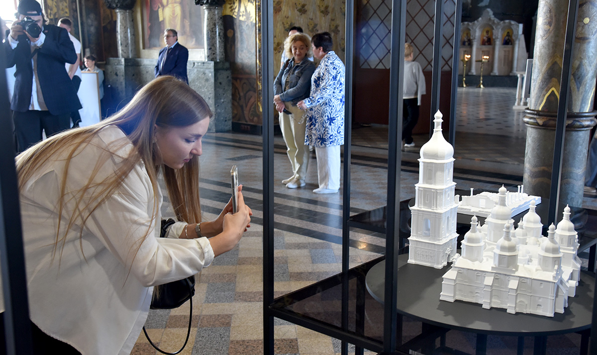 Виставка «Україна в мініатюрі» - у Лаврі представили 3D-моделі культурної спадщини України - фото 58