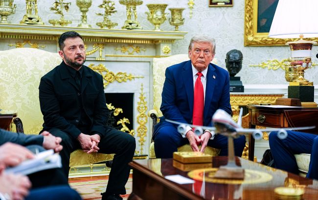 Зустріч Трампа та Зеленського - у Білому домі на початку зпереговорів встановили велику карту України 1