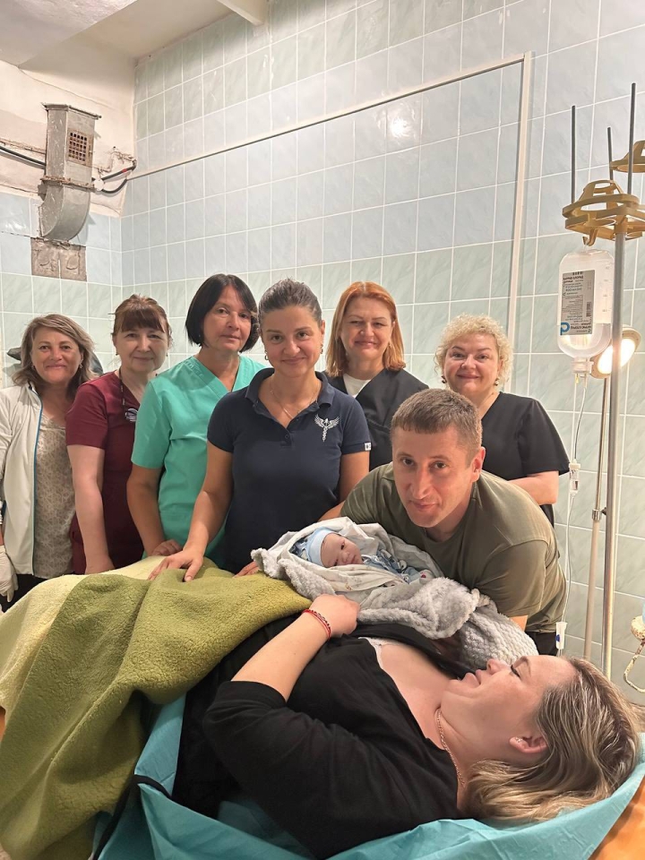 Атака на Україну 3 вересня - у бомбосховищі Калуша народилось двоє немовлят 11