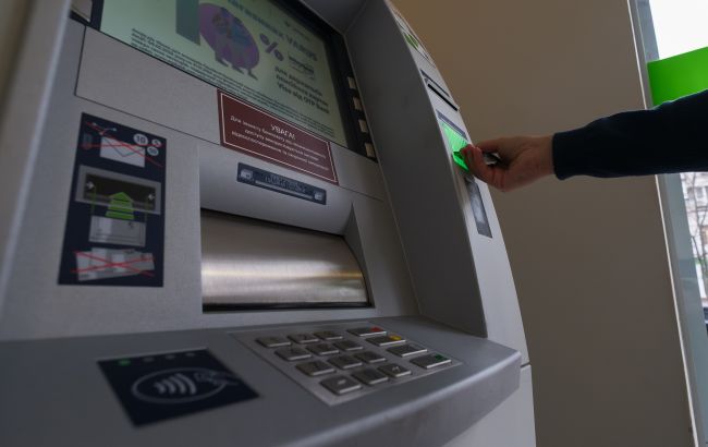 Де українці зберігають гроші та в якій валюті - рейтинг банків на 1 серпня 2025 року 3