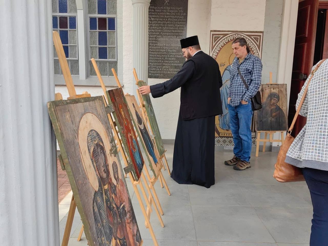 «Ікони на ящиках з-під озброєнь» - український мистецький проєкт уперше презентували в Африці - фото 32