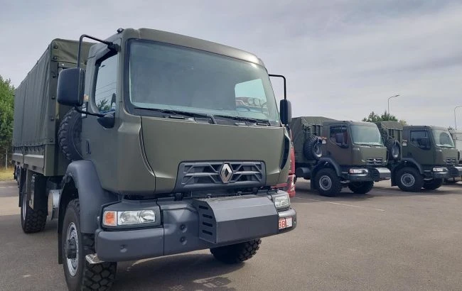 Як у Франції розпочались протести та чого очікувати від нового керівника уряду 5