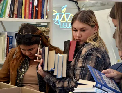 Книжкова країна - у столиці презентували понад 100 видавництв і 400 подій на ВДНГ - фото 33