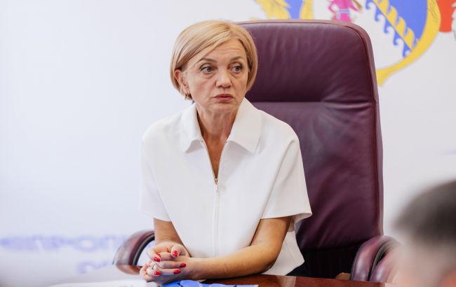 Мовний омбудсмен Олена Івановська в інтерв'ю РБК-Україна про українізацію і росконтент 8