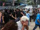 Протести у Стамбулі - поліція заблокувала штаб РНП після усунення керівництва - фото Протести у Стамбулі - поліція заблокувала штаб РНП після усунення керівництва - фото 21