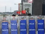 Протести у Стамбулі - поліція заблокувала штаб РНП після усунення керівництва - фото Протести у Стамбулі - поліція заблокувала штаб РНП після усунення керівництва - фото 18